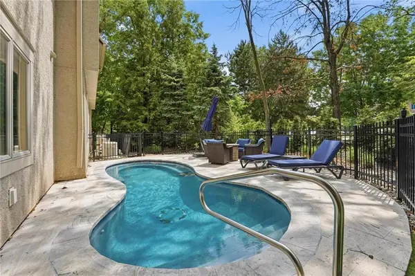 11357 Buena Vista ST, Leawood, KS 66211