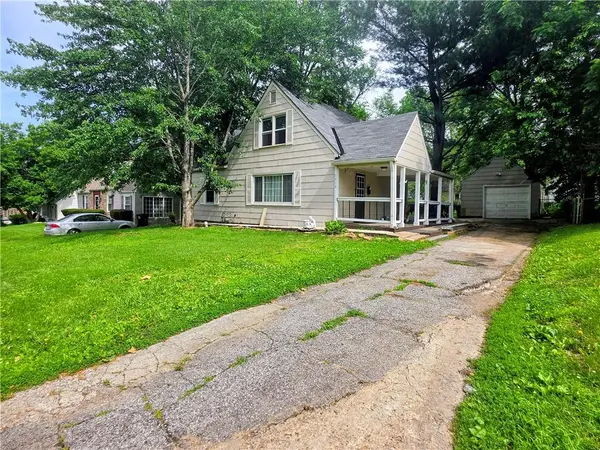 1312 W 29th ST, Independence, MO 64052