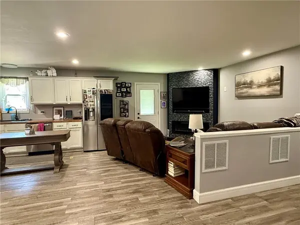 702 Kansas ST, Burlington, KS 66839