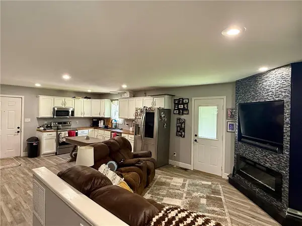 702 Kansas ST, Burlington, KS 66839