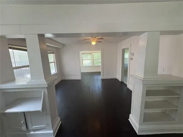 3928 S Benton AVE, Kansas City, MO 64130