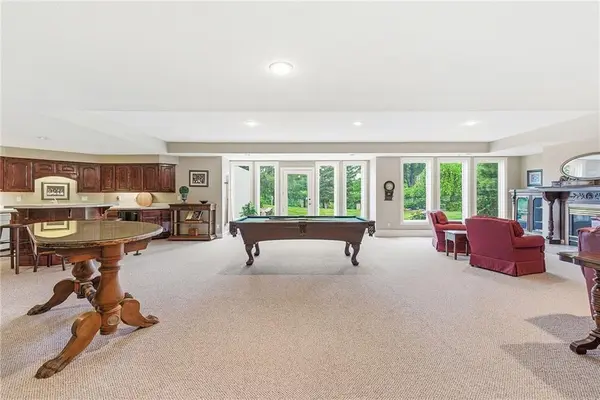 3304 Trail Ridge DR, Independence, MO 64055