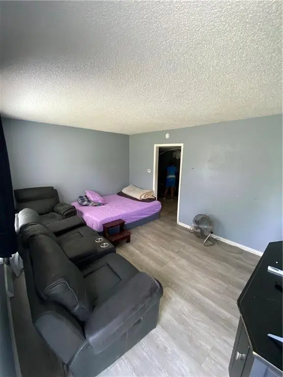 5401 Hardesty AVE, Kansas City, MO 64130