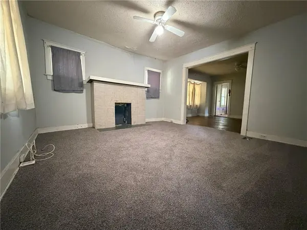 3416 E 58th TER, Kansas City, MO 64132