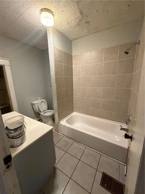 3416 E 58th TER, Kansas City, MO 64132
