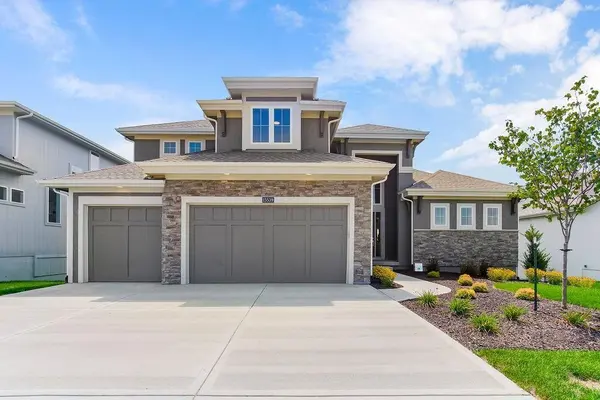 15188 W 168th PL, Olathe, KS 66062