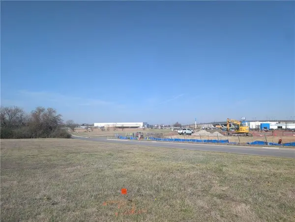 129th & Somerset TER, Olathe, KS 66062
