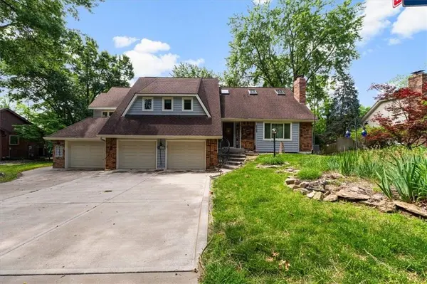 5103 NW Old Trail RD, Kansas City, MO 64151