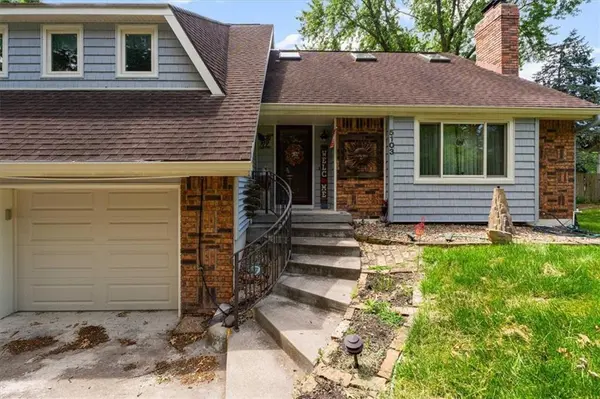 5103 NW Old Trail RD, Kansas City, MO 64151