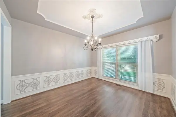 7801 N Revere DR, Kansas City, MO 64151