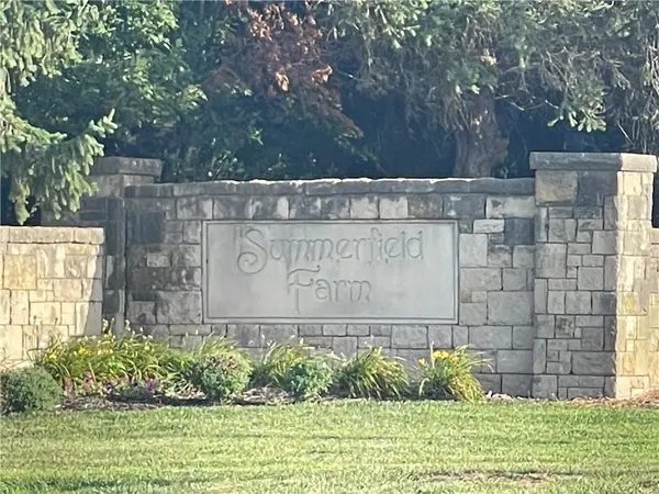 1500 N 4th St E Lot 172 ST #E, Louisburg, KS 66053