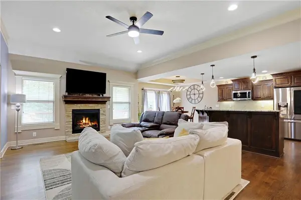 483 S 137th PL, Bonner Springs, KS 66012