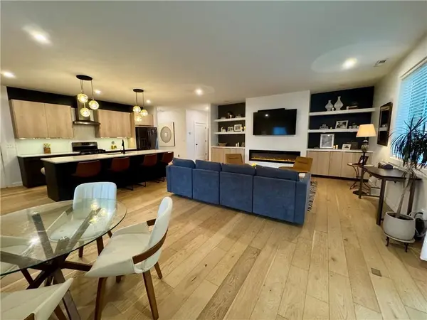 111 W 16th TER, Eudora, KS 66025