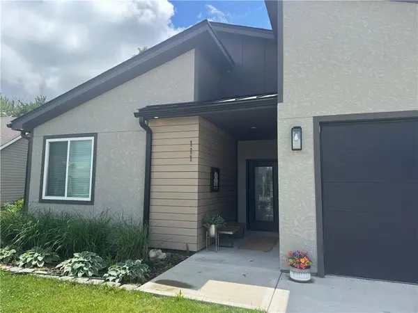 111 W 16th TER, Eudora, KS 66025