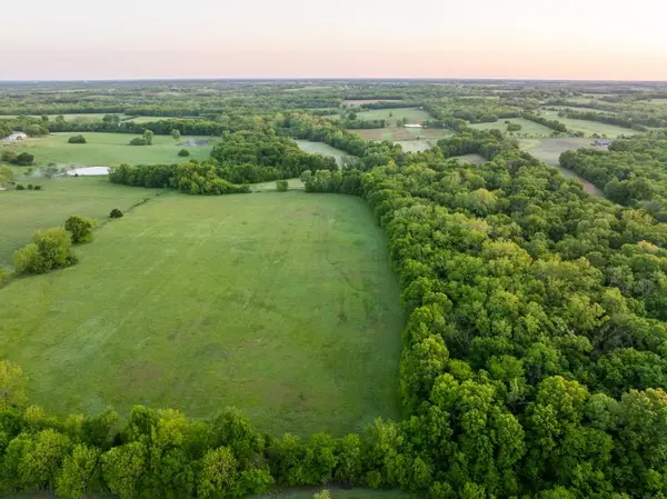 40801 E Route B RD, Creighton, MO 64739