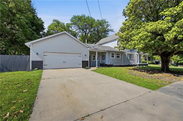 603 N 7th ST, Neodesha, KS 66757