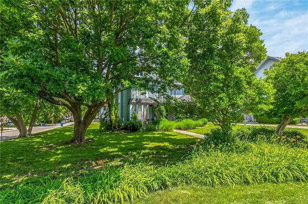 406 E Arthur ST, Liberty, MO 64068