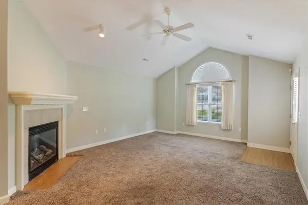 7213 MEADOW VIEW ST, Shawnee, KS 66227