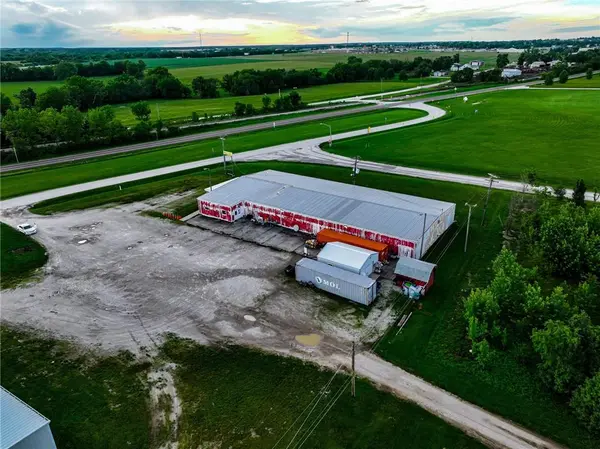 901 S Outer RD, Butler, MO 64730
