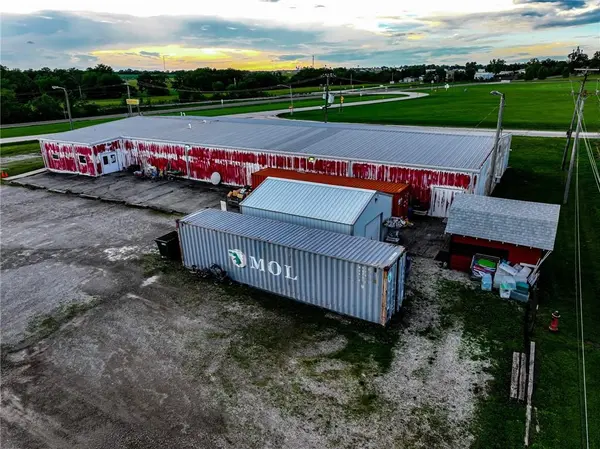 901 S Outer RD, Butler, MO 64730