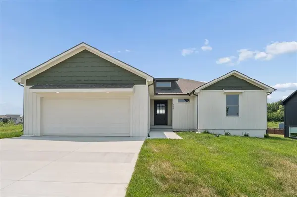701 SE 21st ST, Oak Grove, MO 64075