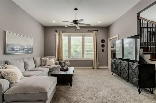 10941 S Barth RD, Olathe, KS 66061