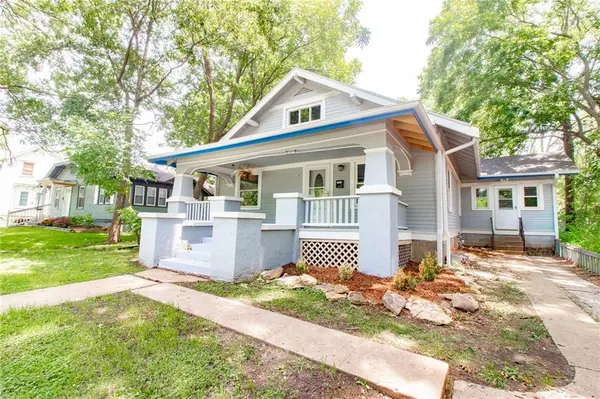 1007 S Independence ST, Harrisonville, MO 64701