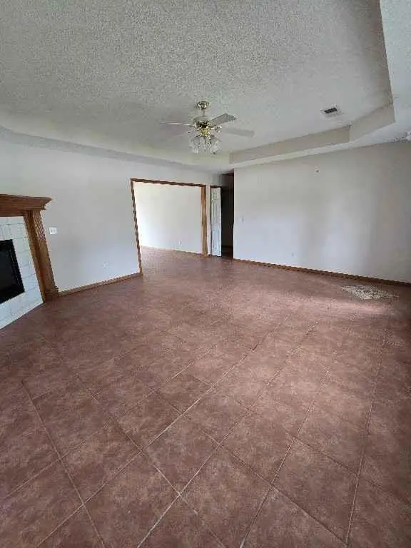 1208 Aspen DR, Greenwood, MO 64034