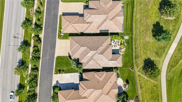 5917 W 137th ST, Overland Park, KS 66223