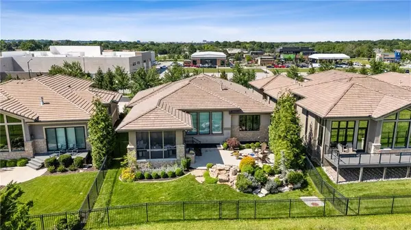 5917 W 137th ST, Overland Park, KS 66223