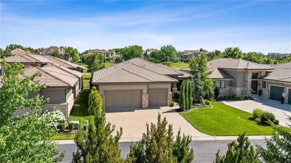 5917 W 137th ST, Overland Park, KS 66223