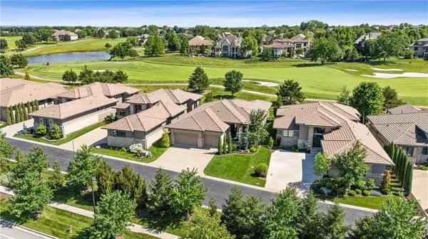 5917 W 137th ST, Overland Park, KS 66223