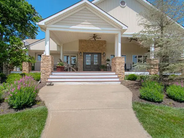 9785 Baker RD, Kansas City, MO 64153