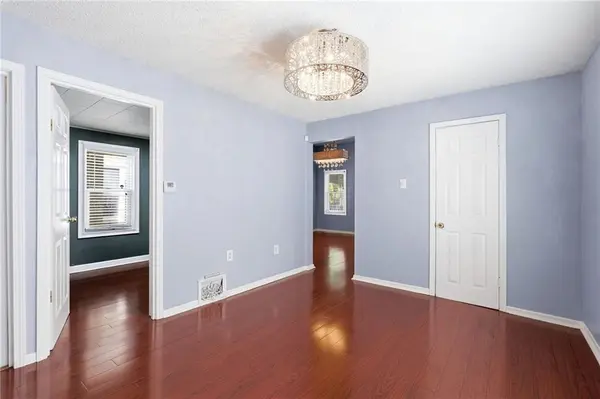 909 Central AVE, Kansas City, KS 66101