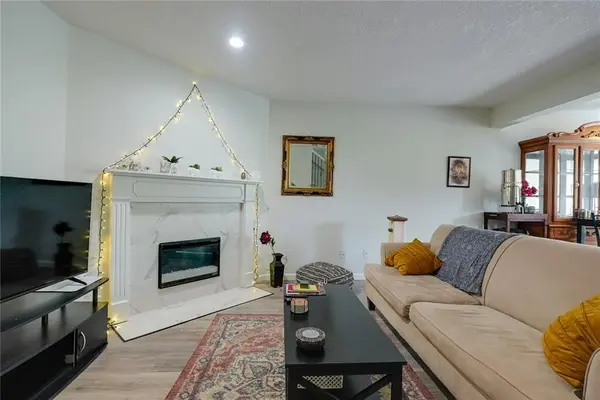 10545 E 46th TER, Kansas City, MO 64133