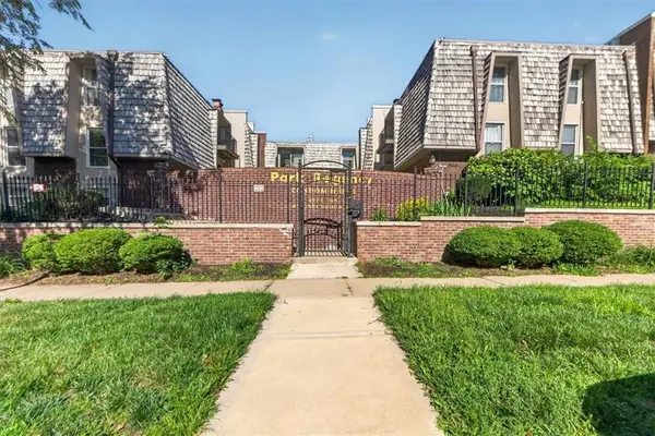 3608 Gillham RD #26, Kansas City, MO 64111