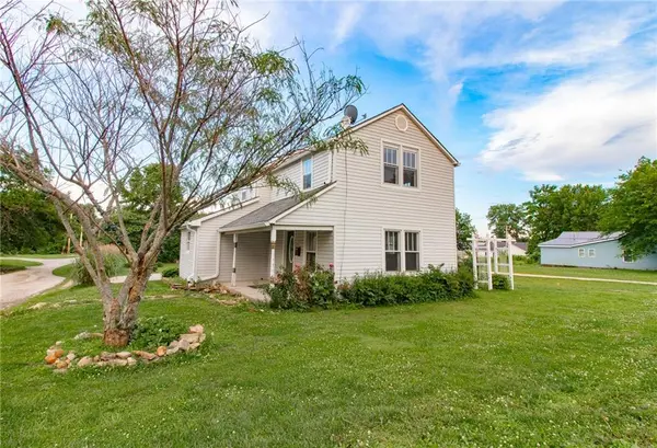 701 S Pine ST, Holden, MO 64040