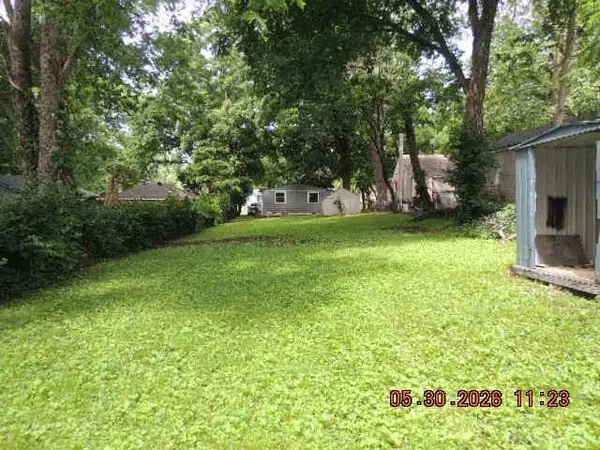 2423 S Claremont AVE, Independence, MO 64052