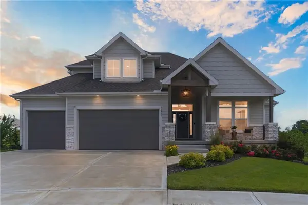 12527 W 182nd CT, Overland Park, KS 66013