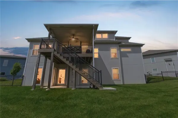 12527 W 182nd CT, Overland Park, KS 66013