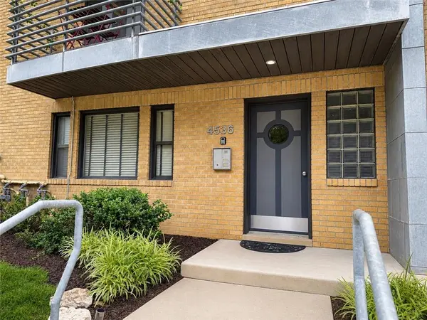 4536 Broadway, #3S BLVD #6C, Kansas City, MO 64111