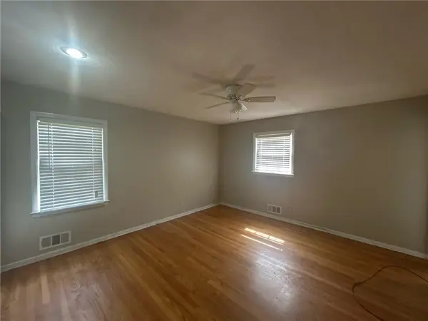 5117 S Delaware AVE, Independence, MO 64055