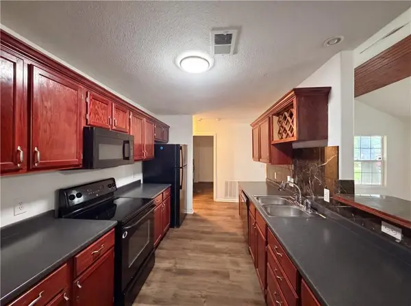 905 S Butler TER, Harrisonville, MO 64701