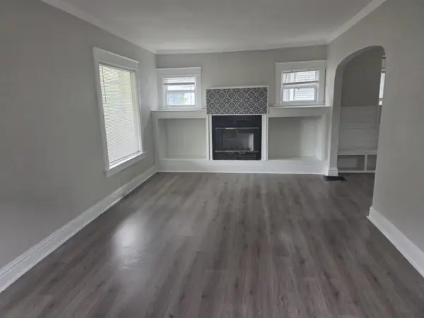 4306 Highland AVE, Kansas City, MO 64110