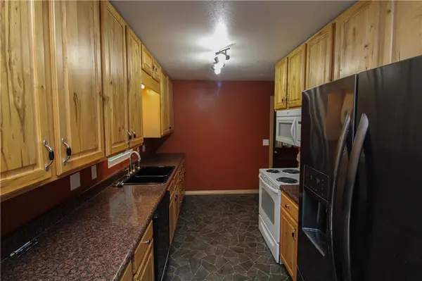 904 S 5th ST, Savannah, MO 64485