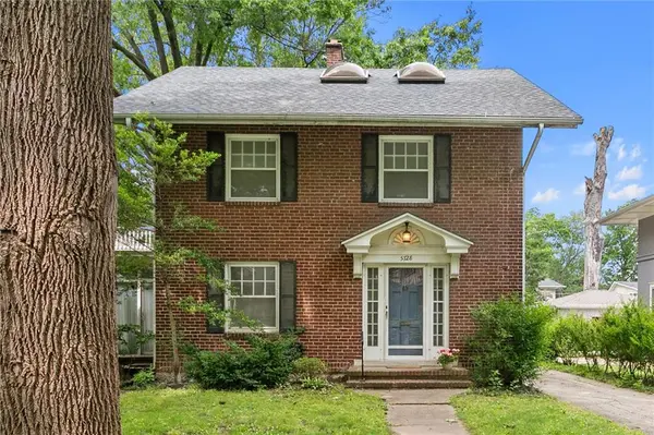 5728 Rockhill RD, Kansas City, MO 64110