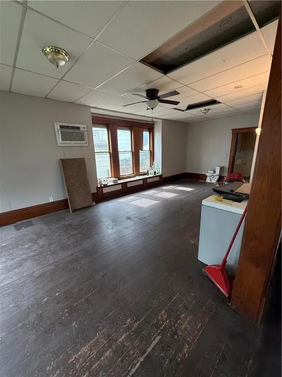 1105 Commercial ST, Atchison, KS 66002