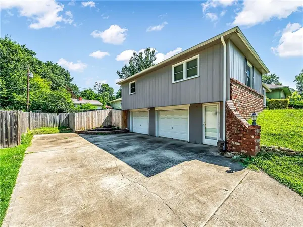11308 E 62nd ST, Raytown, MO 64133
