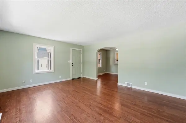 505 NE 74TH TER, Gladstone, MO 64118