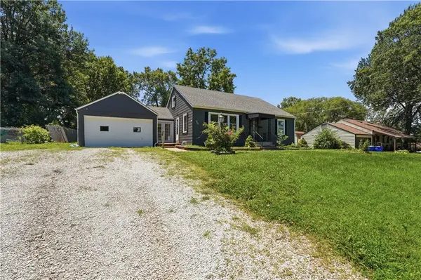 505 NE 74TH TER, Gladstone, MO 64118
